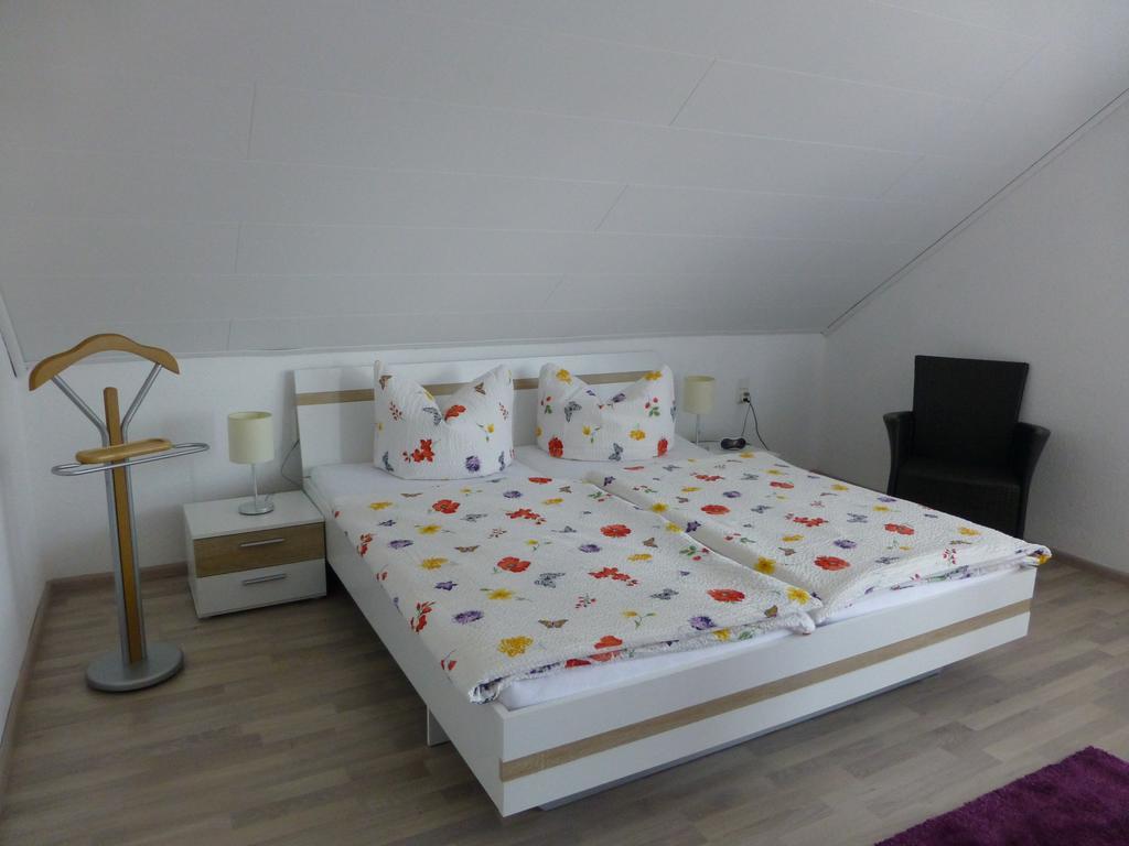 Ferienwohnung Irmgard Und Ferienwohnung Gerlinde Waldbrunn  Δωμάτιο φωτογραφία